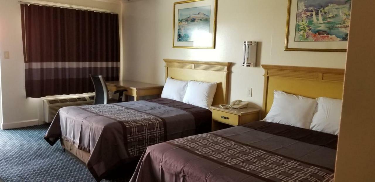 Budget Lodge Ньюпорт-Ньюс Экстерьер фото